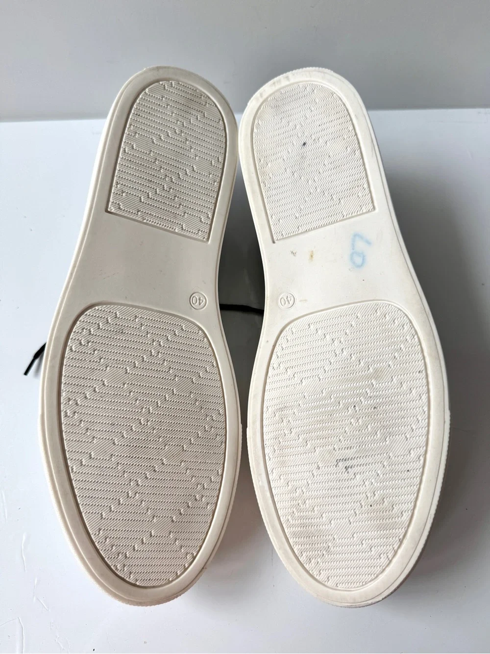 Dyan Clio Two-Tone Black and White Lace-Up Sneakers Size 40